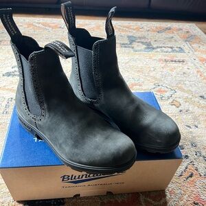 Blundstone Women’s High Top 1630 Chelsea Boots - Rustic Black, Worn once!